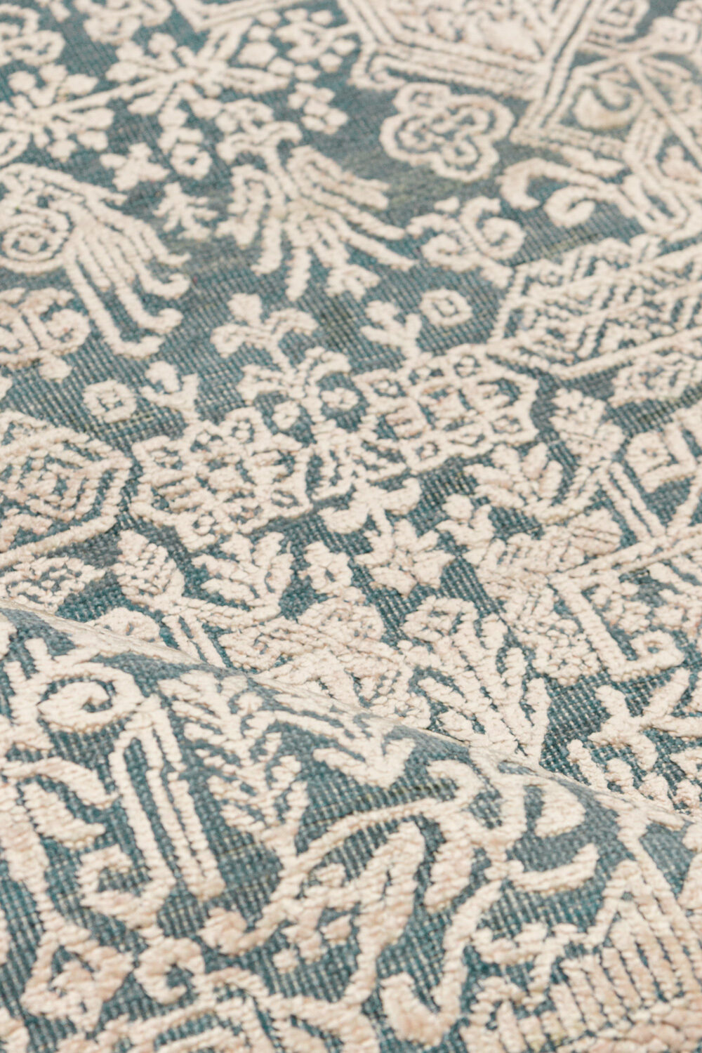 Tapis de luxe design et haut de gamme sur mesure • Parisa