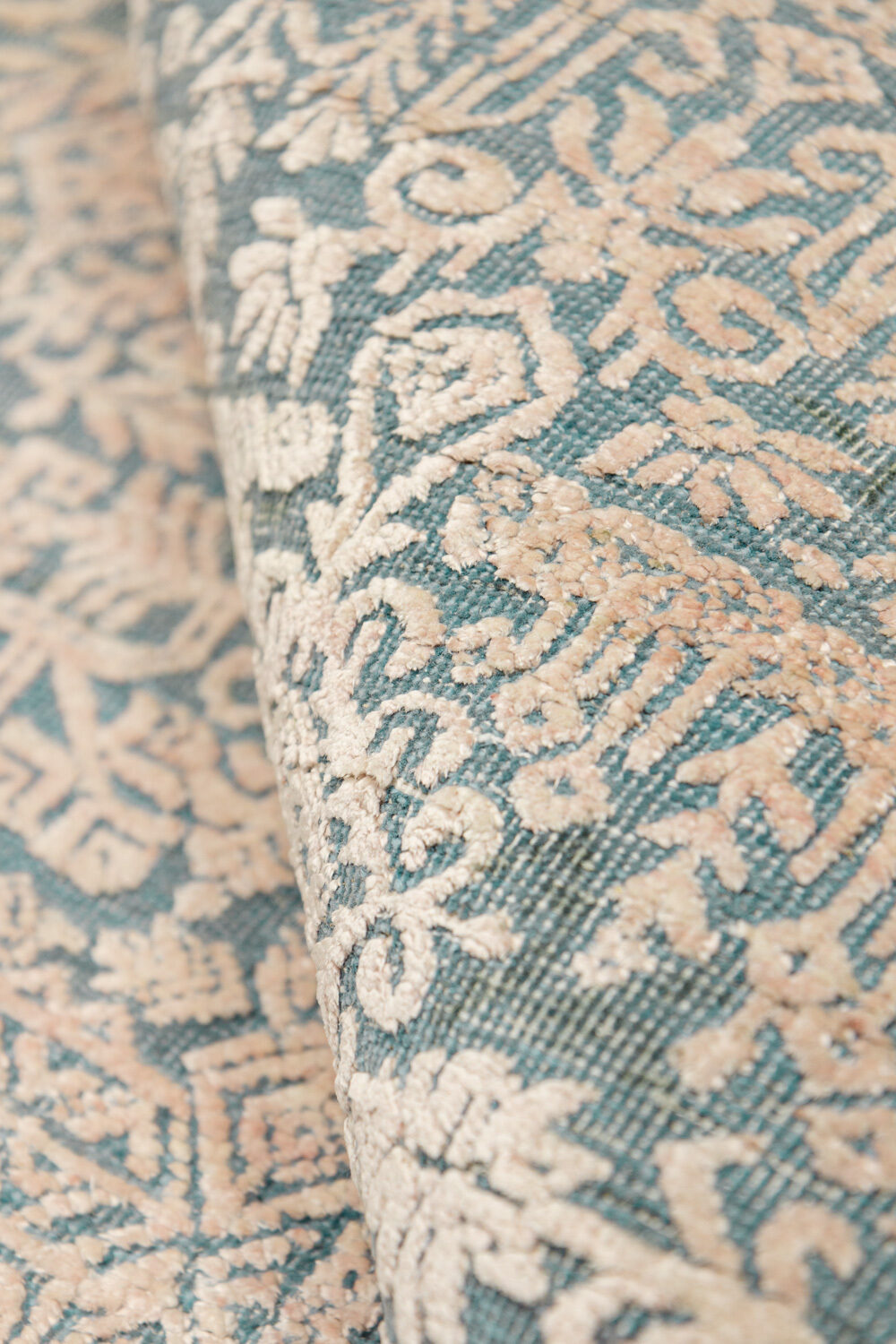Tapis de luxe design et haut de gamme sur mesure • Parisa