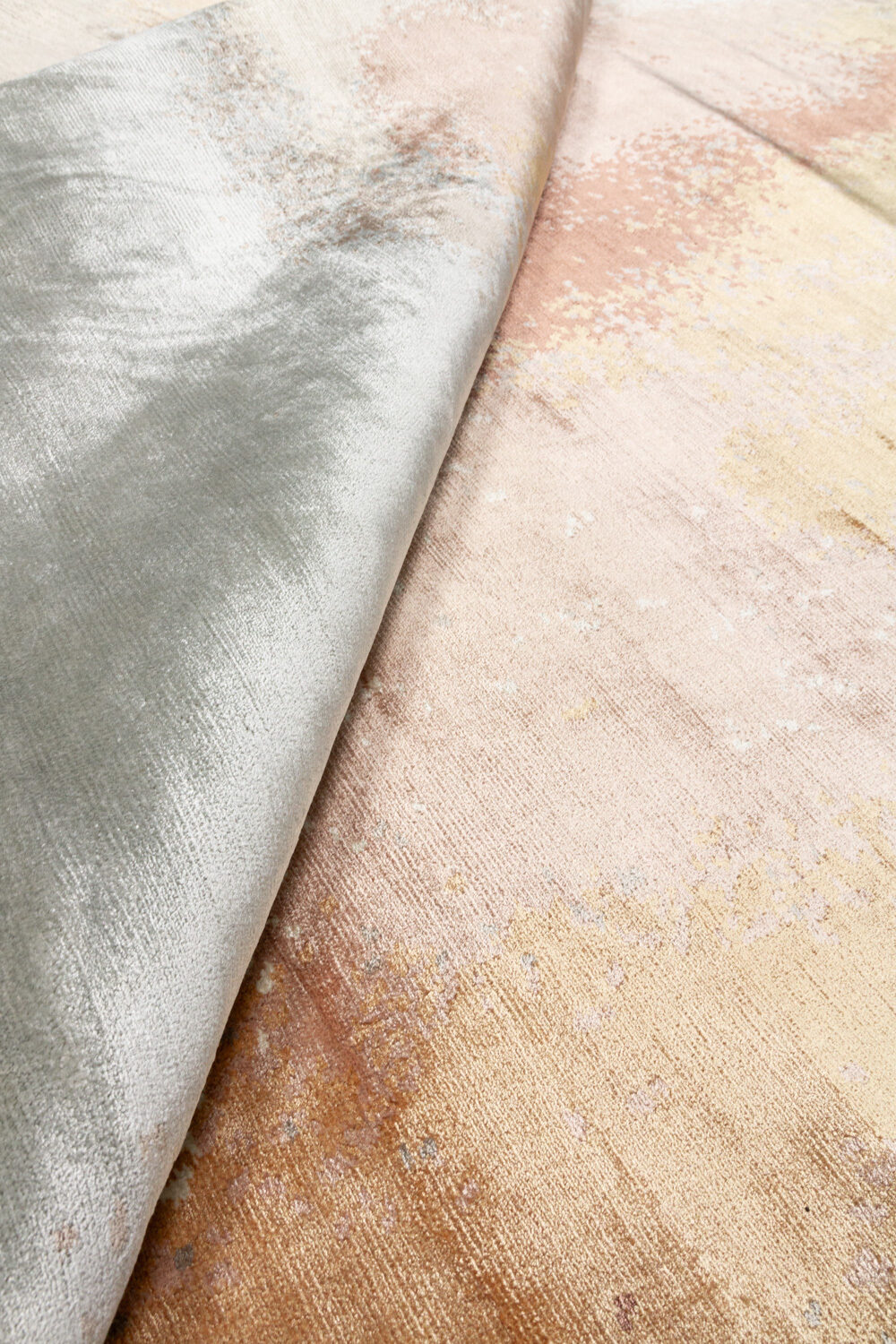 Tapis de luxe design et haut de gamme sur mesure • Reflection