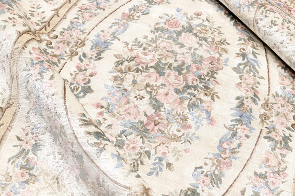 Tapis de luxe design et haut de gamme sur mesure • ROMA