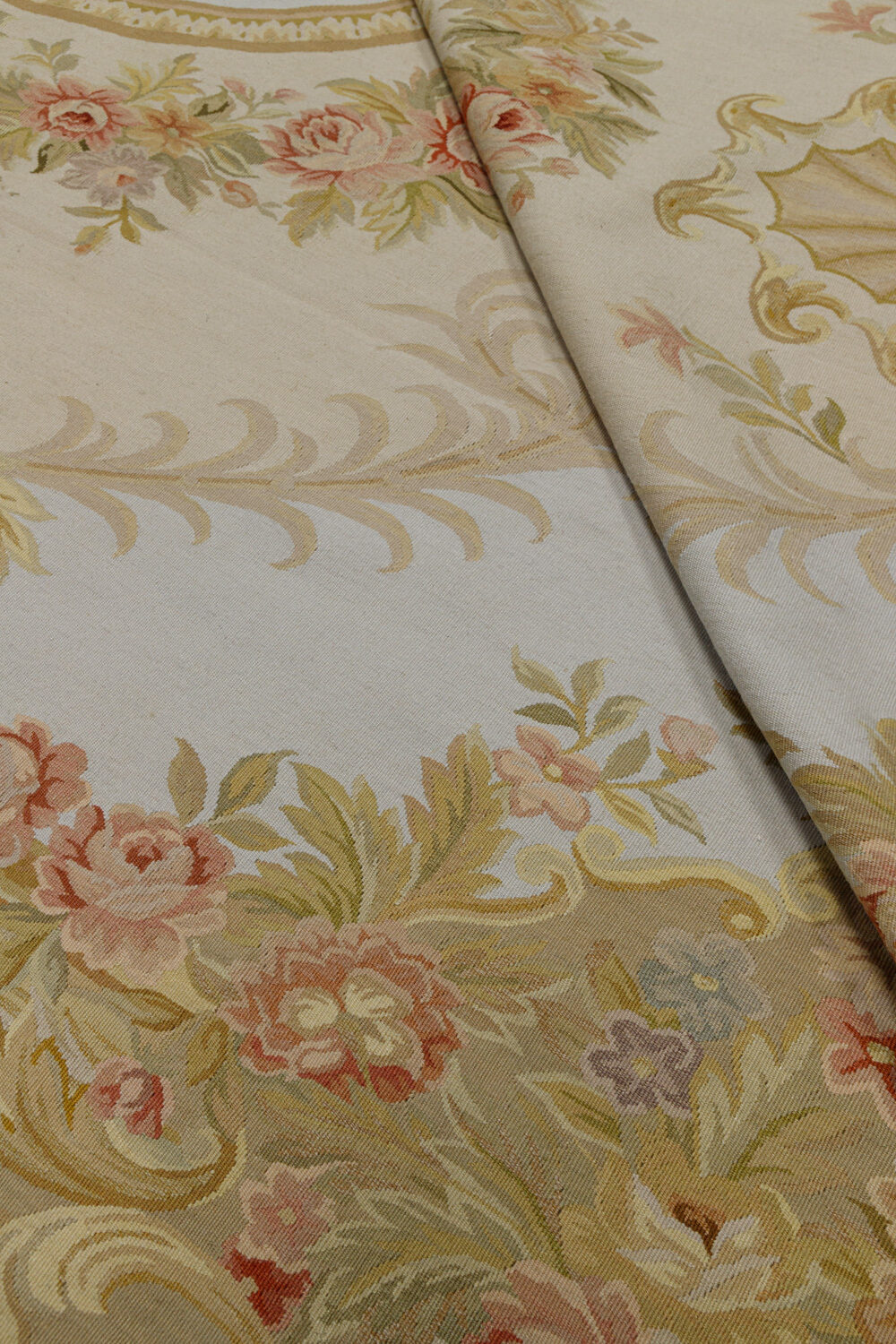 Tapis de luxe design et haut de gamme sur mesure • Saint Clair