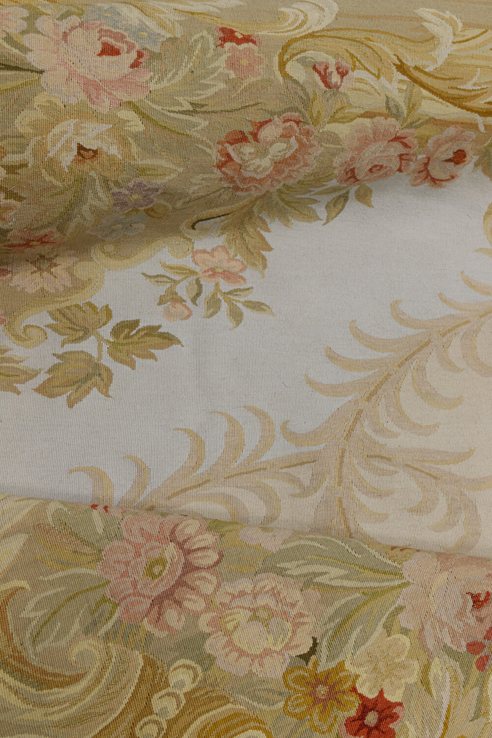 Tapis de luxe design et haut de gamme sur mesure • Saint Clair
