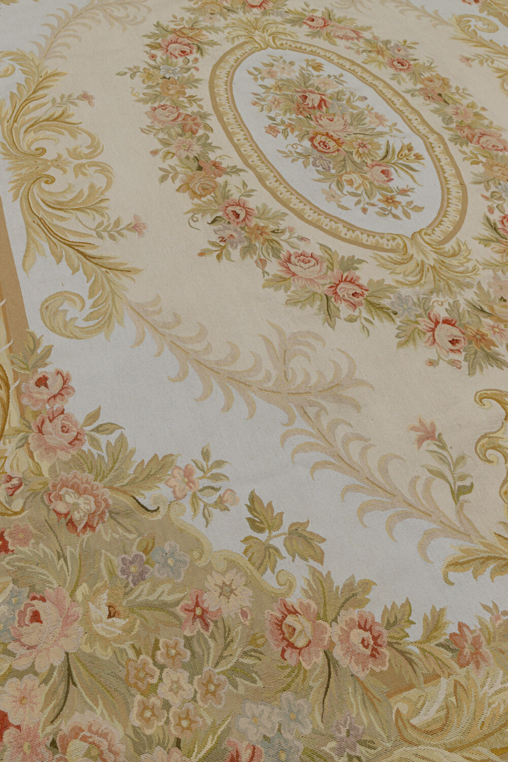 Tapis de luxe design et haut de gamme sur mesure • Saint Clair