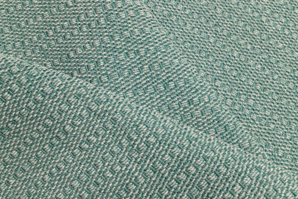 Tapis de luxe design et haut de gamme sur mesure • VICT
